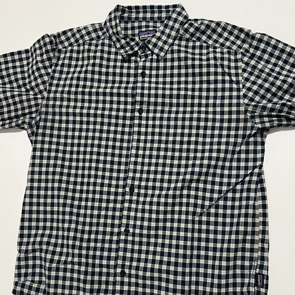 Patagonia Shirt Organic Cotton Long Sleeve Button Up Plaid Men's size Medium - Picture 1 of 7